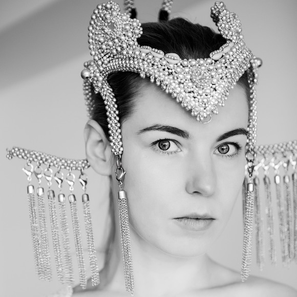 Meet your Posher, Nelly - Picture 1 of 1